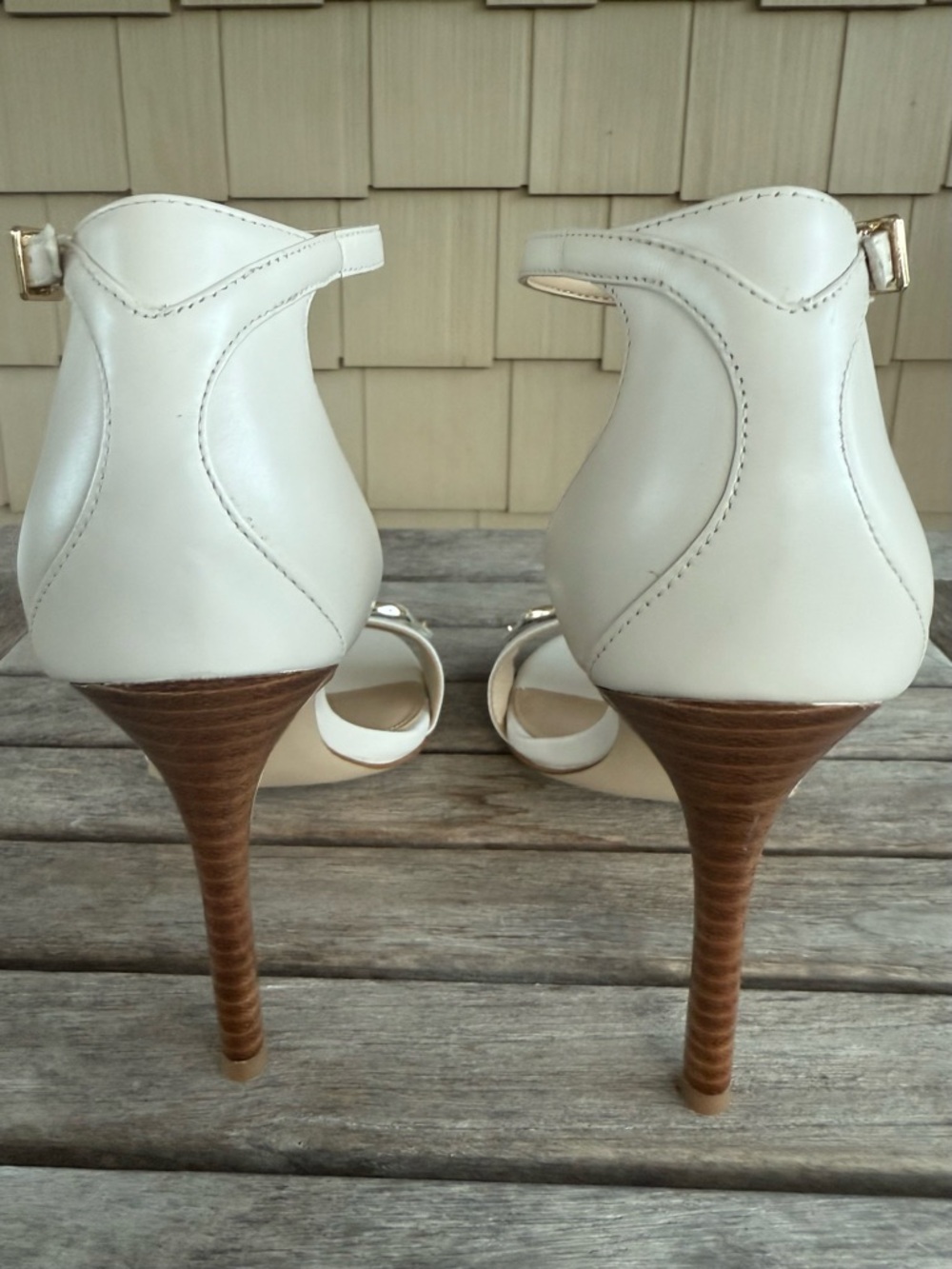 Michael Kors White Leather Logo Ankle Strap Heels Size 8M Gold Hardware - Picture 3 of 7